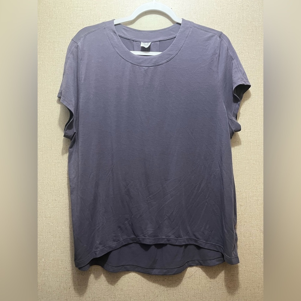 Athleta Lavender Short Sleeve Tee
